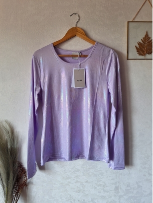 Błyszcząca liliowa bluzka