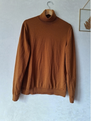 Beżowy sweter golf H&M