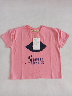 Różowy t-shirt z nadrukiem ust