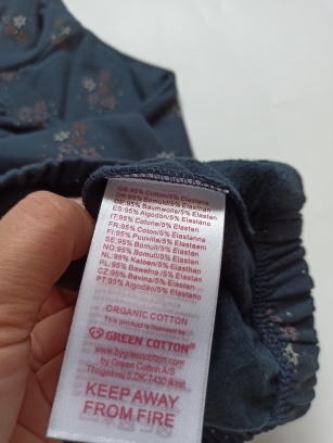 Granatowa bluza w gwiazdki