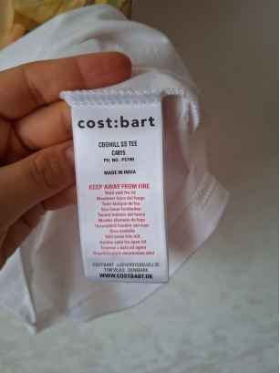 T-shirt z nadrukiem COst:Bart