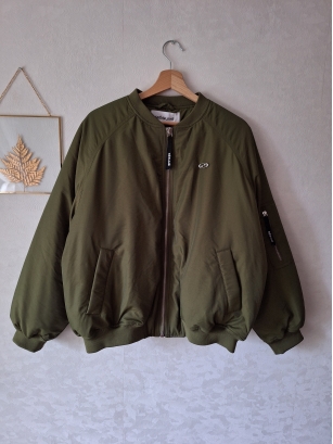 Bomberka damska overize Resume