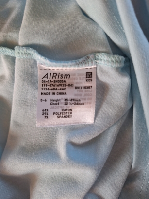 Uniqlo bluzka dziecięca 5 - 6 lat 