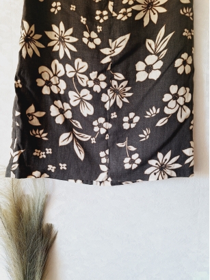 Lniana spódnica brązowa w kwiaty