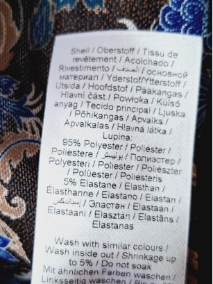 Koszula w drobne kwiatki i liście